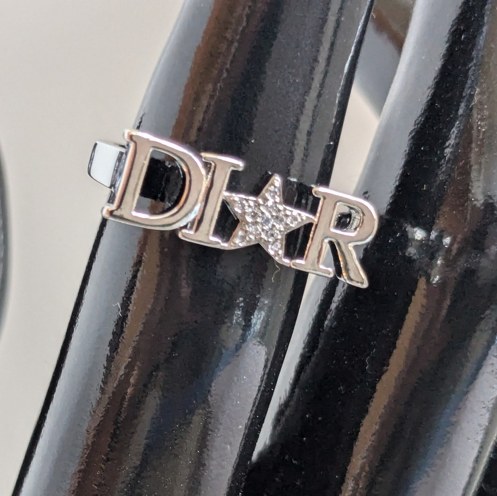 Dior - Picture 2 of 8